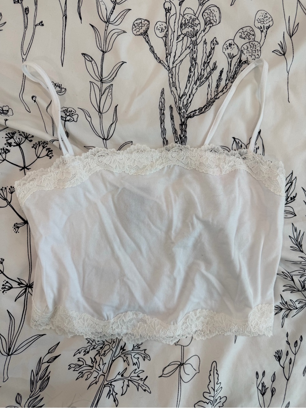Tilly's White Lace Trim Camisole Crop Tank
